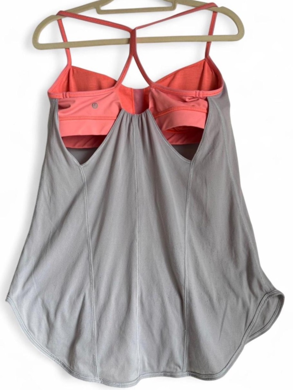 Lululemon women Coral Pink Built-In Bra Tank Top